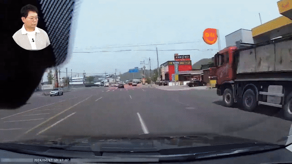 (영상) 2세 손녀 태우고 운전한 할머니, 급발진 의심 사고 아찔