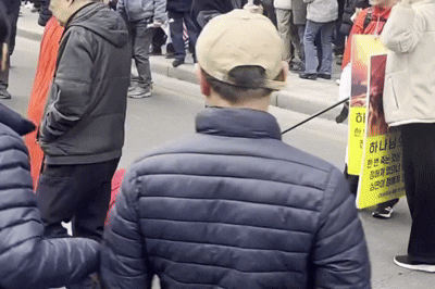 윤석열 대통령 탄핵 반대 집회에서 예수님이 핍박받는 모습을 재현하는 청년들. /사진=안효건 기자