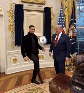 도널드 트럼프 미국 대통령이 사우디아라비아 왕세자 만찬을 계기로 만난 