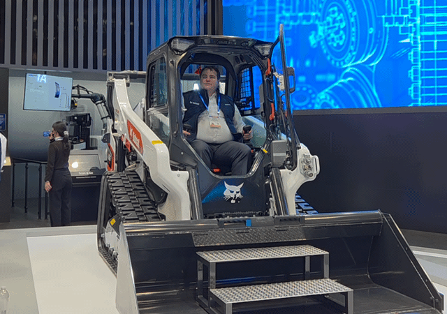 [CES 2026] AI 도입한 두산밥캣 '말하는 건설기계' 시대 연다