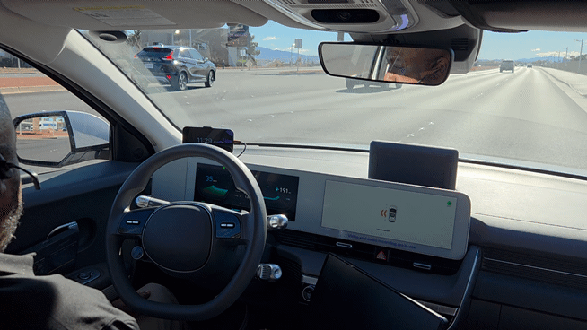 [영상시승기] 뒷차 클락션 울려도 STOP… '안전 제일' 현대차 로보택시