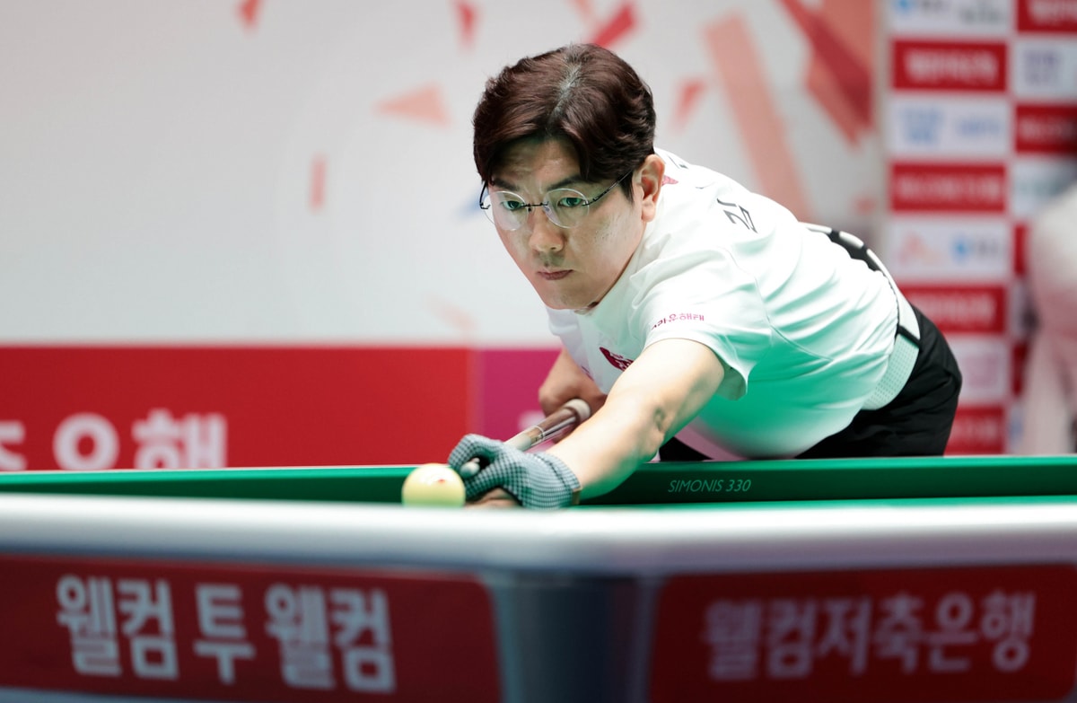 크라운해태가 NH농협카드를 잡고 승리를 챙겼다. 사진은 크라운해태에서 활약한 김재근. /사진-프로당구협회(PBA) 제공