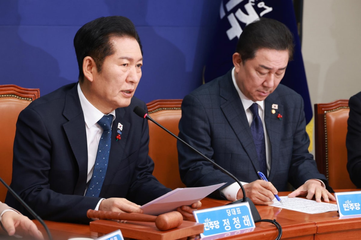 정청래 더불어민주당 대표가 28일 서울 여의도 국회에서 열린 최고위원회의에서 발언하고 있다./사진=뉴시스