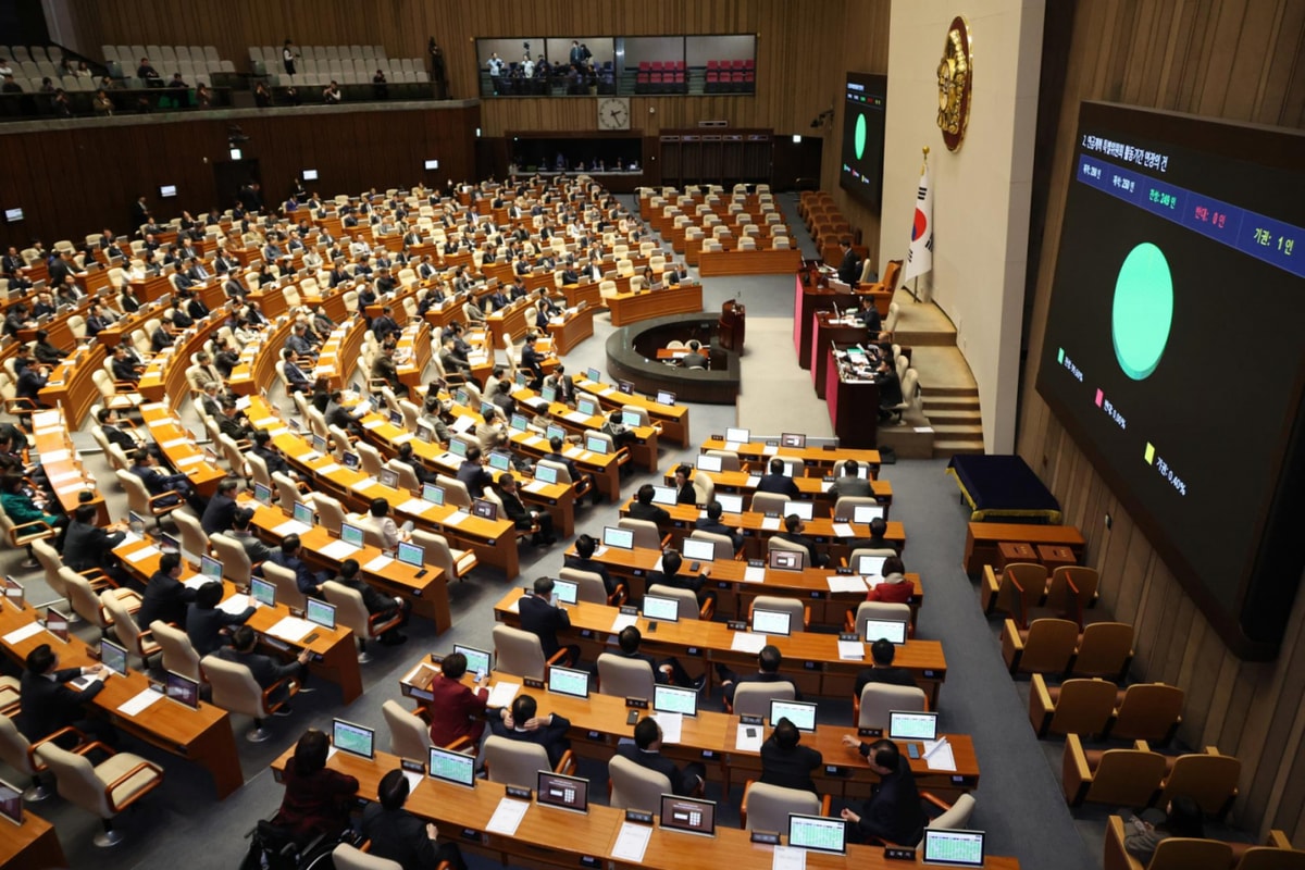 연금개혁특별위원회의 활동기한을 1년 연장하는 안건이 국회 본회의를 통과했다. 사진은 11일 서울 여의도 국회에서 열린 제430회국회(임시회) 제1차 본회의에서 연금개혁 특별위원회 활동기간 연장의 건 이 통과되고 있는 모습. /사진=뉴시스
