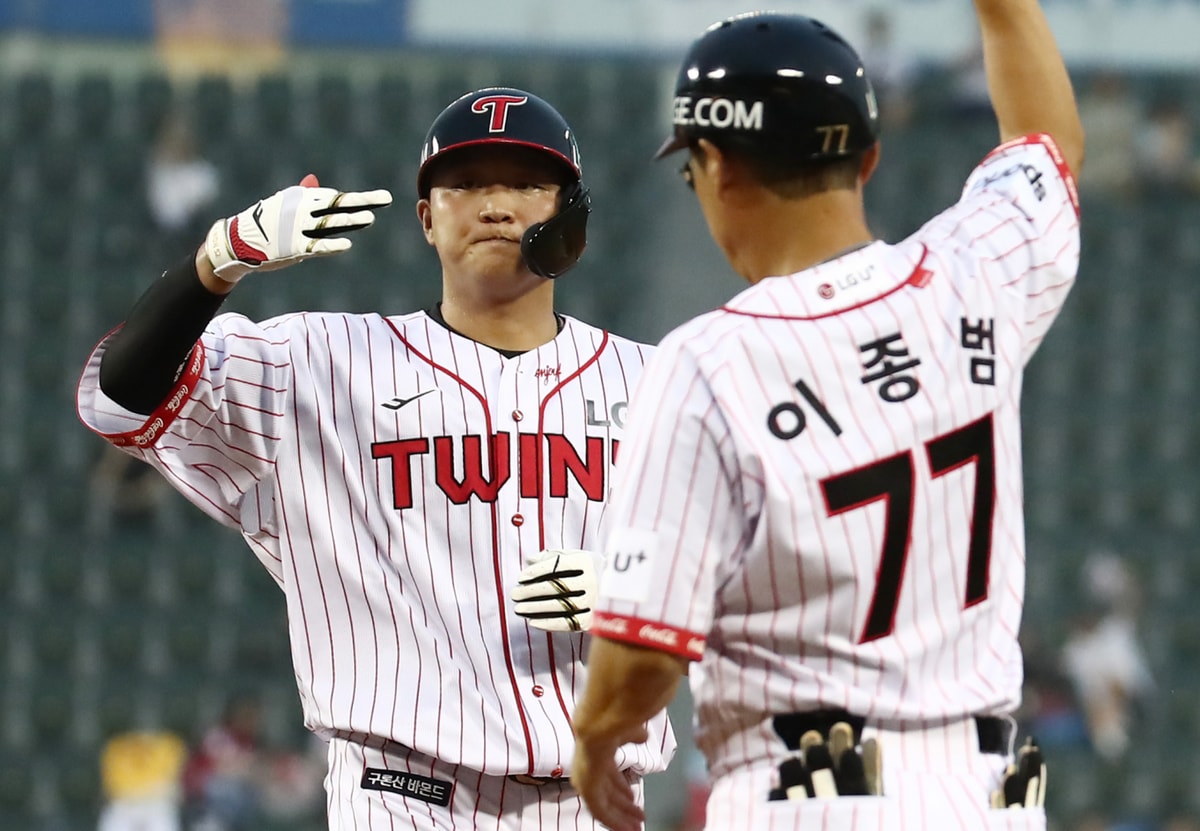 LG트윈스 이재원이 전역을 앞두고 있다. 사진은 LG에서 활약한 이재원의 모습. /사진=뉴스1 