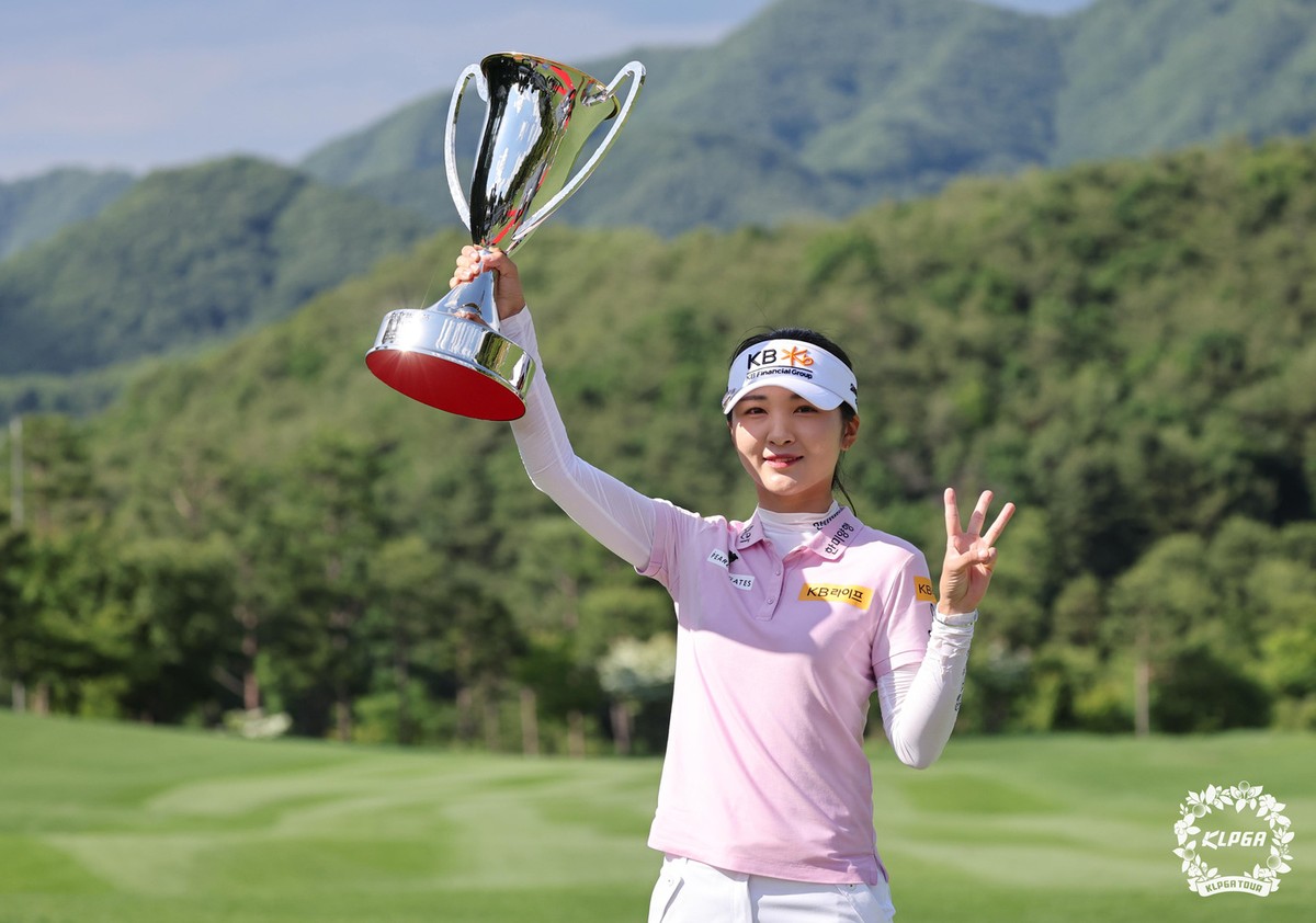 지난해 'Sh수협은행 MBN여자오픈' 정상에 오른 이예원. (KLPGT 제공) 2024.6.2/뉴스1