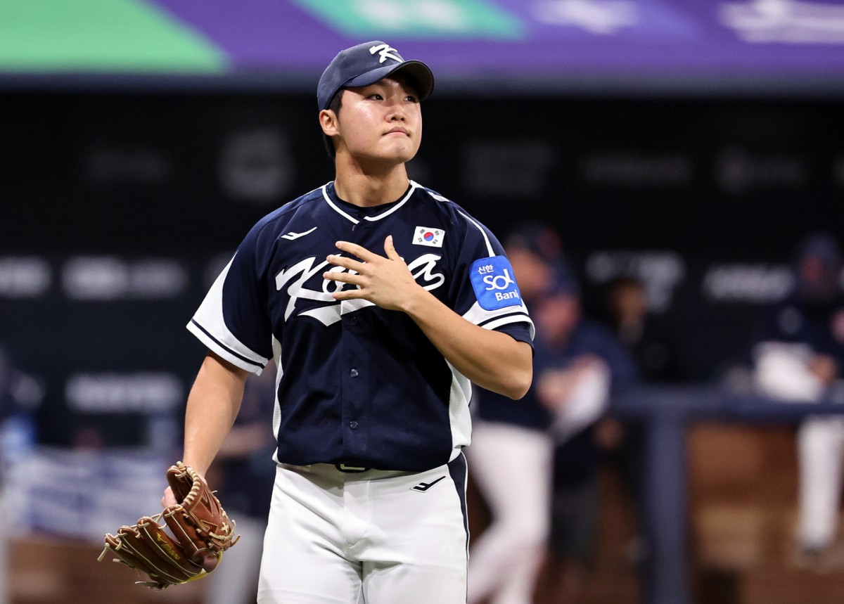 정우주가 한일전 10연패를 깨기 위해 마운드에 오른다. 사진은 지난 9일 서울 구로구 고척스카이돔에서 열린 K-베이스볼 시리즈에 구원 등판한 정우주. /사진=뉴스1