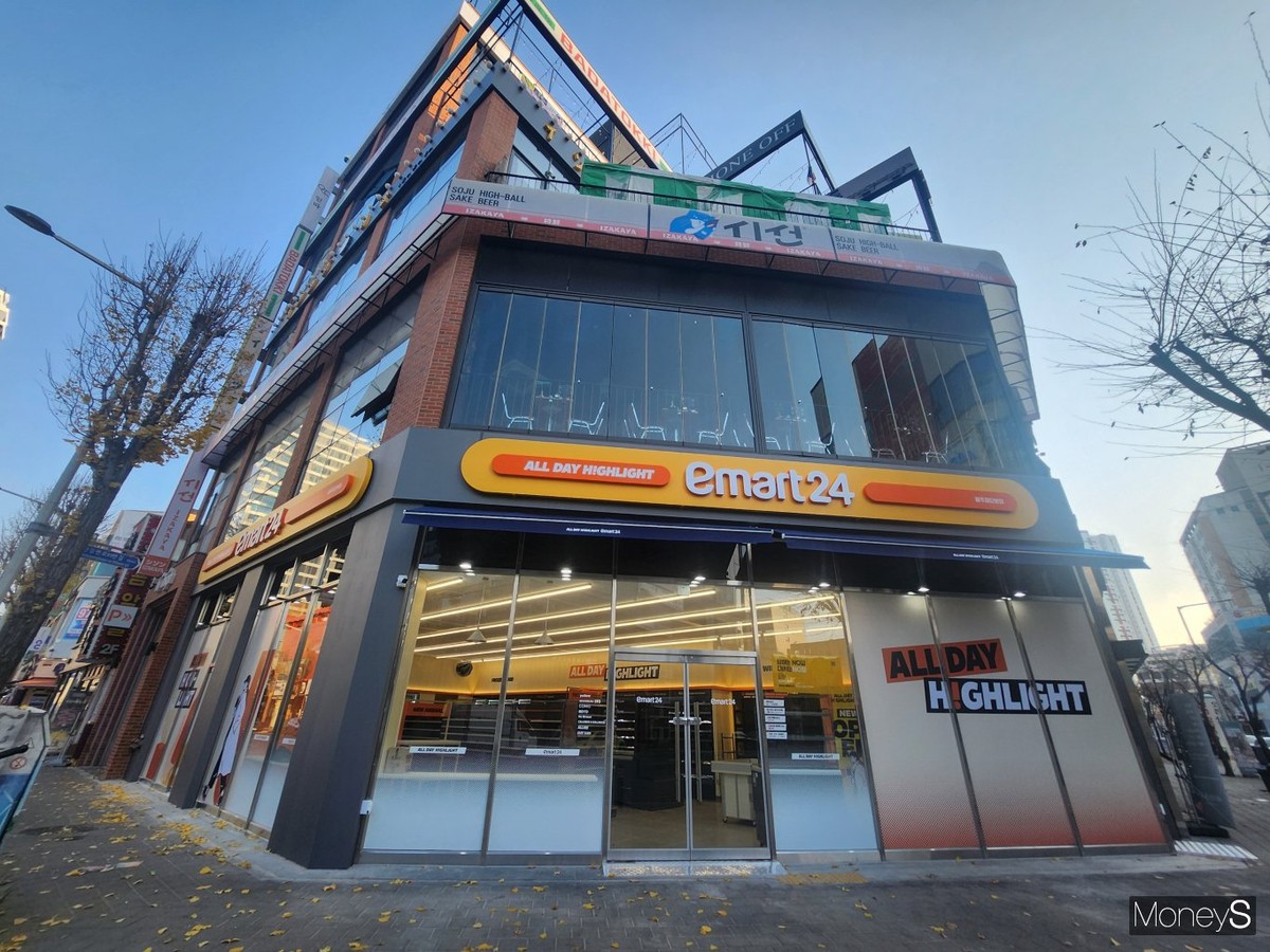이마트24 광주첨단본점 외부 전경/사진=이마트24제공.