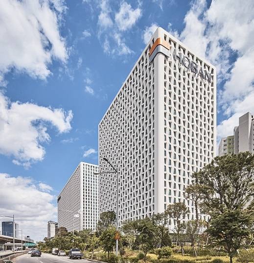 호반건설 사옥 전경. /사진제공=호반건설 