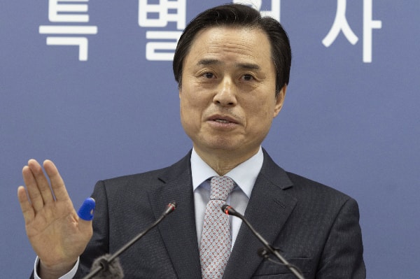 12·3 비상계엄 관련 내란·외환 의혹을 수사했던 내란 특검팀이 최종 수사 결과를 발표했다. 사진은 조은석 특별검사가 15일 오전 서울 서초구 고등검찰청에서 180일간의 수사 기간을 마치고 최종 수사 결과를 발표하고 있는 모습. /사진=뉴스1(공동취재단)