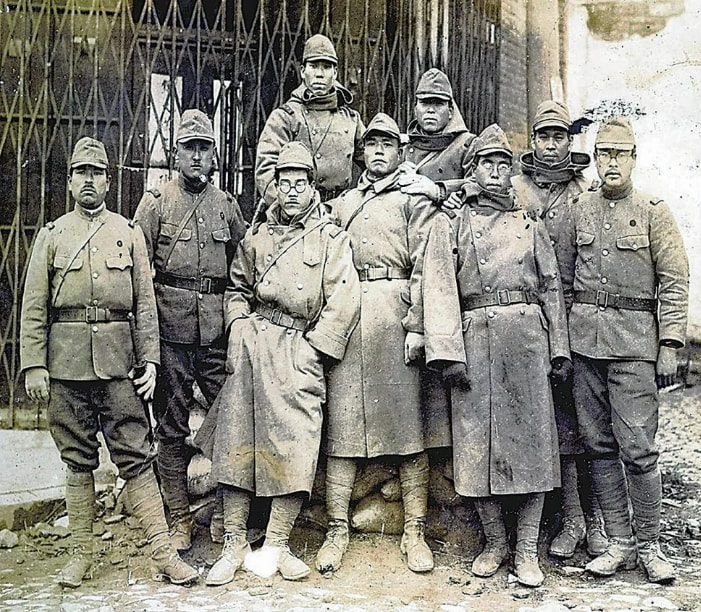 1937년 12월13일(현지시각) 중국 난징을 점령한 일본군들이 중국인을 상대로 강간, 학살을 자행했다. 사진은 1937년 중·일 전쟁에 참전한 일본군들의 모습. /사진=요미우리신문 캡처(당시 참전 군인인 가와라 시게루 제공)