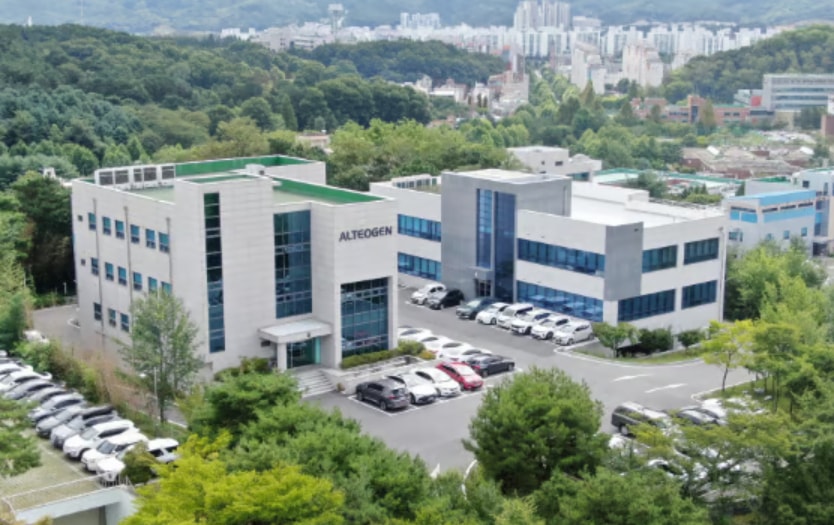 하나증권이 알테오젠의 키트루다SC 제품의 유럽 시판 허가와 연내 추가 기술 수출 가능성을 20일 기대했다. 사진은 알테오젠 본사. /사진=알테오젠