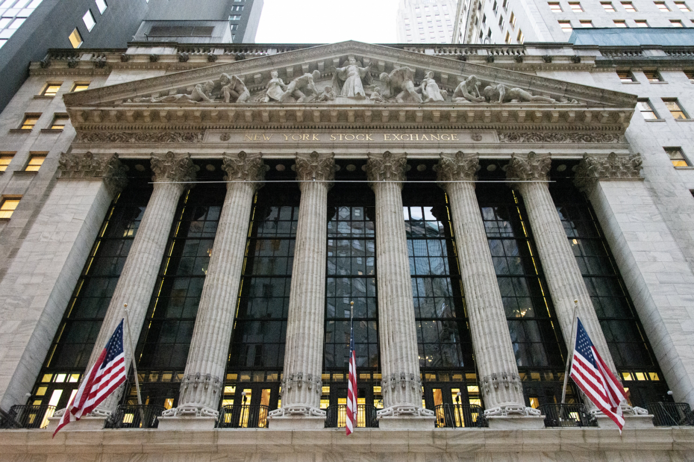 뉴욕증시] 금리 인하 가능성 축소에 기술주 하락…다우 1.18%↓ - 머니S