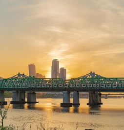 서울 도심에서도 석양을 즐길 수 있다. 사진은 노들섬의 노을. /사진=한국관광공사