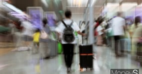 ▲ &quot;열심히 일한 당신 떠나라~&quot;