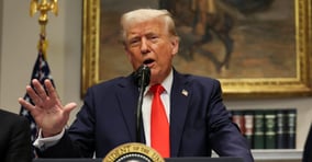 도널드 트럼프 미국 대통령이 지난 3일(현지시각) 미국 워싱턴DC 백악관 루즈벨트룸에서 발표를 하고 있다. /사진=로이터