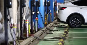 전기승용차 국고보조금과 각 지자제 보조금 적용 범위에 따라 제조·수입업체별 구입 가격이 큰 차이를 보였다. 사진은 서울시내 한 전기차 충전소. /사진=뉴시스