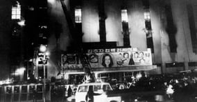 1972년 12월2일 서울시민회관에 큰불이 나 53명이 숨지고 76명이 다쳤다. 사진은 1972년 서울시민회관 화재를 진압하는 모습. /사진=행정안전부 국가기록원