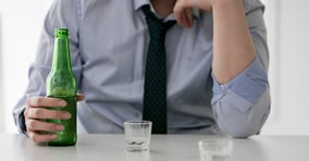 건강에 큰 무리를 주지 않는 적절한 음주량이 주목된다. 사진은 기사 내용과는 무관함. /사진=클립아트코리아