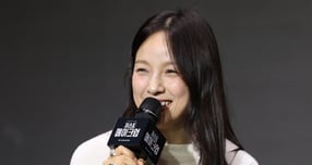 가수 이효리가 후배 아이유를 직접 언급하며 불화설을 종결했다. /사진=뉴스1