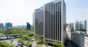 NH농협생명·손해보험의 올 3분기 누적 당기순이익이 전년 동기 대비 하락했으나 높은 건전성을 갖춘 것으로 나타났다. 사진은 농협생명 사옥 전경. /사진=NH농협생명