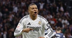 스페인 프로축구 레알 마드리드의 공격수 킬리안 음바페가  유럽에서 가장 많은 골을 넣은 선수에게 주는 &#039;골든 부츠&#039;를 수상했다. /사진=로이터