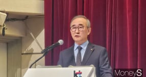 김영섭 대표가 KT 주주총회에 나선 모습. /사진=양진원 기자