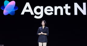 최수연 네이버 대표가 6일 코엑스 그랜드볼룸에서 열린 네이버 통합 컨퍼런스 &#039;단25(DAN25)&#039;에서 자사의 청사진을 소개했다. /사진=네이버 