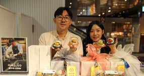 롯데백화점 광주점 지하 1층에서는 오는 11월 13일 실시하는 2026학년도 대학수학능력시험을 맞아 다양한 합격 응원 선물을 선보이고 있다. /사진제공=롯데백화점 홍보 3팀 