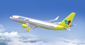 진에어가 올해 3분기 매출 3043억원, 영업손실 225억원을 기록했다. /사진=진에어