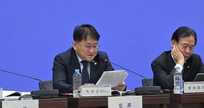 차규근 의원(조국혁신당·비례)이 정부의 2025년 세법개정안을 두고 &quot;조세 정상화의 전환점&quot;이라고 평가하면서도 배당소득 분리과세 등 일부 개편안의 한계를 지적했다. 사진은 10일 국회 예산정책처 주최로 열린 &#039;2025년 세법개정안 토론회&#039;에서 차규근 의원이 발언하는 모습. /사진= 김성아 기자