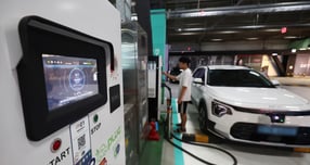 충전소도 없는데… 자동차 업계, 무공해차 70% 목표에 '한숨'