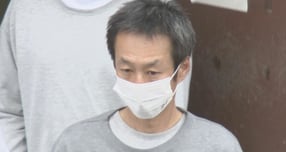 일본 경찰이 도쿄 길거리에서 여중생에게 음란 행위를 한 혐의를 받는 50대 한국 국적 남성을 검거했다. 사진은 체포된 50대 한국 국적 남성 최모씨의 모습. /사진=일본 TBS뉴스 캡처