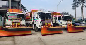 경기도 제설전진기지에서 구비하고 있는 제설차량. /사진제공=경기도