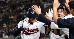 정우주가 일본과의 K-베이스볼 시리즈에서 호투했다. 사진은 16일 일본 도쿄돔에서 열린 K-베이스볼 시리즈에 선발 등판한 정우주. /사진=뉴스