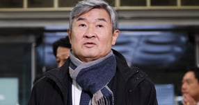 조태용 전 국가정보원장이 본인에 대한 구속 결정의 적법성을 다시 판단해달라고 법원에 요청했으나 받아들여지지 않았다. 사진은 지난 11일 서울 서초구 서울중앙지방법원에서 열린 구속 전 피의자 심문(영장실질심사)에 출석한 조태용 전 국가정보원장. /사진=뉴스