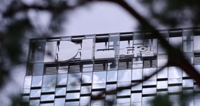 DL이앤씨가 시공 중인 부산항 진해신항 남측방파호안 공사 현장에서 작업자 사망 사고가 발생했다. 사진은 서울 종로구 DL그룹 서울사무소 모습. /사진=뉴스