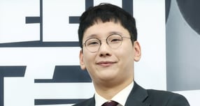 박민영 국민의힘 미디어대변인의 장애인 비하 발언에 대한 진정이 지난 17일 국가인권위원회에 접수됐다. 사진은 지난 9월16일 박 대변인이 서울 여의도 국회에서 열린 신임 대변인단 임명장 수여식에 참석한 모습. /사진=뉴시스