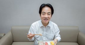 라이칭더 타이완 총통이 일본산 수산물을 먹으며 일본과의 연대를 강조했다. 사진은 라이칭더 총통이 일본산 수산물을 먹은 모습. /사진=라이칭더 총통 페이스북 캡처