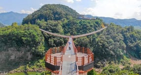 중리-대회산리를 잇는 Y형 출렁다리의 모습. /사진제공=포천시