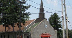 캠프 레드클라우드 기지 내에 소재한 교회 전경./사진제공=의정부시