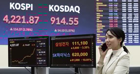 조정받는 삼전·SK하이닉스, AI 버블 현실화 우려… 반도체주 운명은?