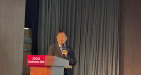 서지용 신용카드학회장이 21일 오후 서울 중구 은행회관 국제회의실에서 열린 ‘KOCAS Conference 2025’에 참석해 ‘생산적 금융으로의 전환: 카드사가 창출하는 가치와 생태계 혁신’을 주제로 발표하고 있다. /사진= 홍지인 기자