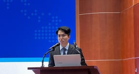 자본시장과 학계가 지속 가능한 코리아 프리미엄을 위해 기업 지배구조 개선이 필요하다고 21일 진단했다. 사진은 이날 자본시장연구원과 한국파생상품학회가 공동 주관한 &#039;지속 가능한 코리아 프리미엄 시대를 위한 정책 과제&#039;에서 발표하는 김민기 자본시장연구원 연구원. /사진=이동영 기자