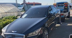 체납차량을 영치하는 모습. /사진제공=경기도