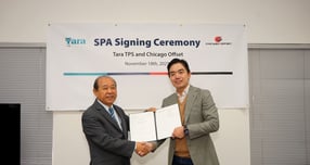 종합 인쇄기업인 타라티피에스가 미국 일리노이 주에 소재한 시카고 옵셋을 인수하고 미국 현지 법인 타라 USA를 공식 출범한다고 26일 밝혔다. 사진은 Joe Kim 시카고 옵셋 대표(왼쪽)와 타라티피에스 강호연 대표(오른쪽).  /사진제공=타라티피에스