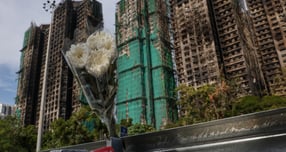 홍콩 아파트 화재, 128명 사망… 소방 당국 "사망자 더 늘어날 수도"