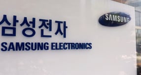 지난 7월 삼성전자가 서울 삼성전자 서초사옥에 삼성 로고가 보이고 있는 모습. /사진=뉴시스