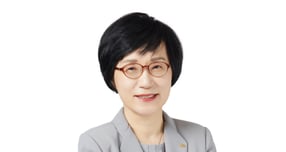 권선주 전 IBK기업은행장이 토스뱅크 신규 사외이사로 선임됐다. 사진은 권 전 행장. /사진=KB금융그룹