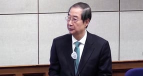 윤석열 전 대통령 재판에 출석한 한덕수 전 국무총리가 증언을 거부했다. 사진은 지난달 26일 한 전 총리가 서울 서초구 서울중앙지방법원에서 열린 내란 우두머리 방조, 내란 중요임무 종사 등 혐의 사건의 결심 공판에서 최후진술을 하는 모습. /사진=뉴시스(서울중앙지방법원 제공)